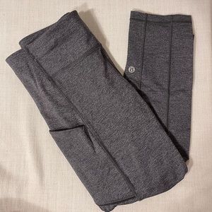 Lululemon Cropped Leggings with side pocket and back zipper pocket!